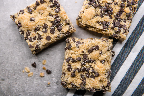 Chocolate Chip Peanut Butter Bar